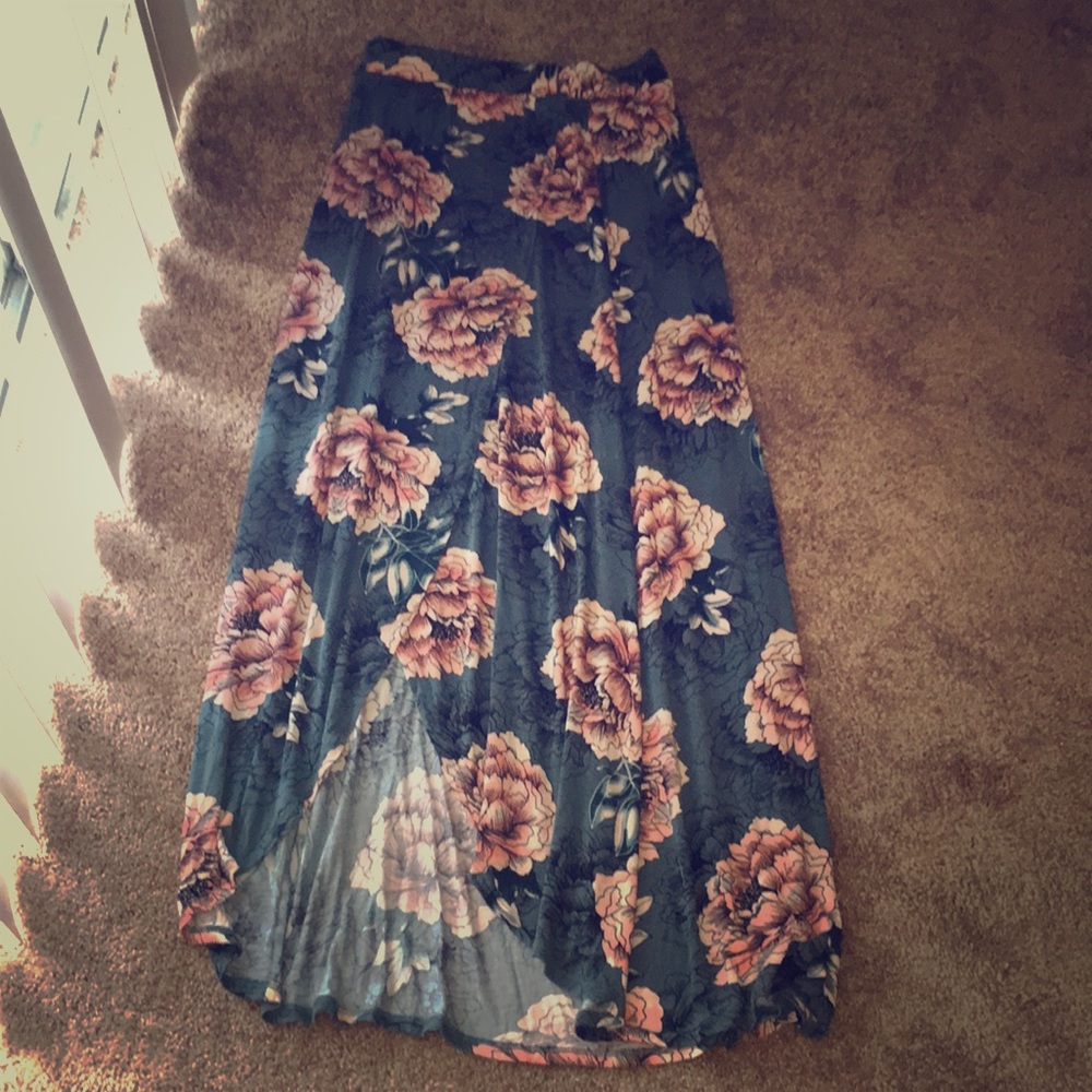 Floral maxi skirt
